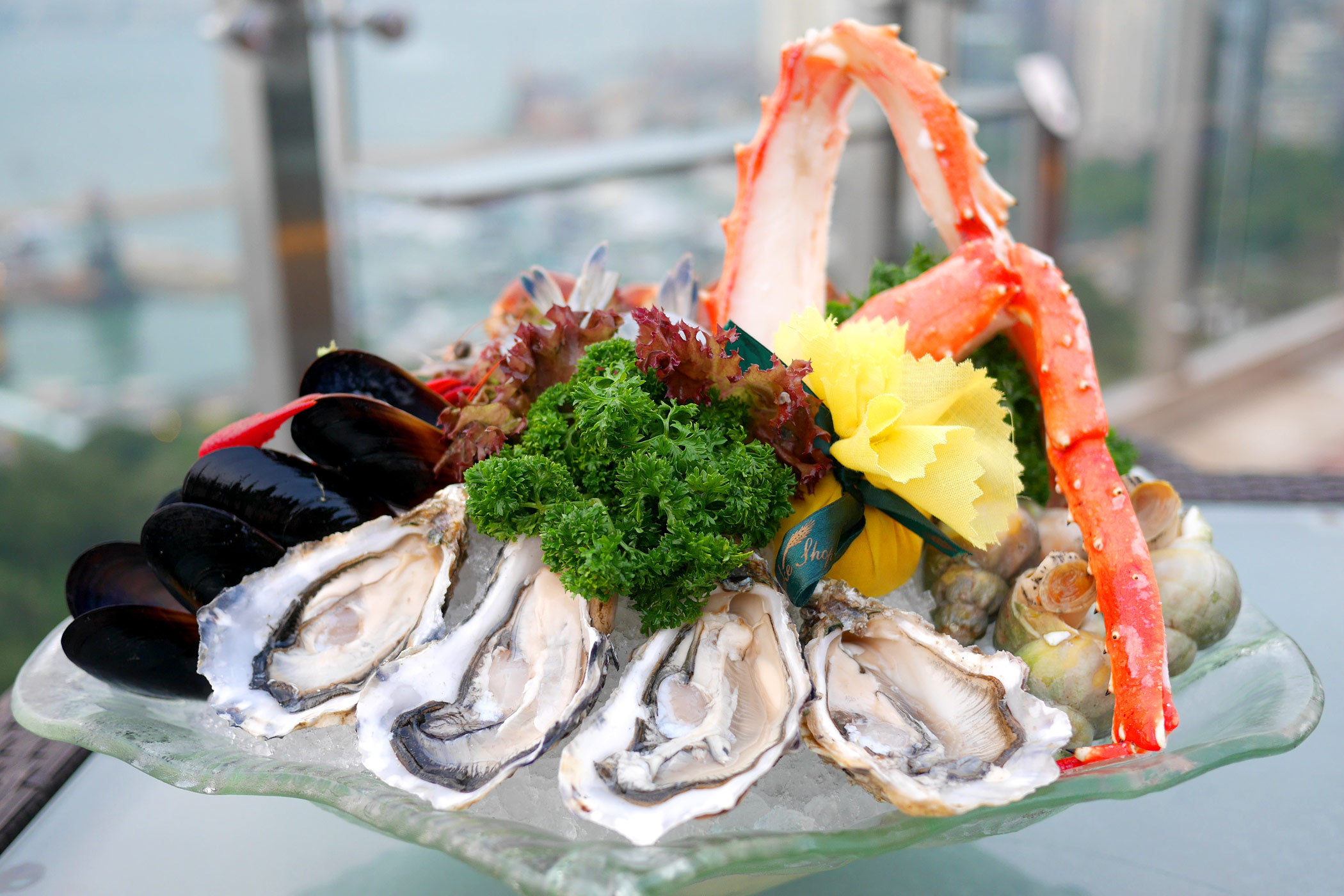 Seafood Platter of the Skye Roofbar & Dining at The Park Lane Hong Kong, a Pullman Hotel